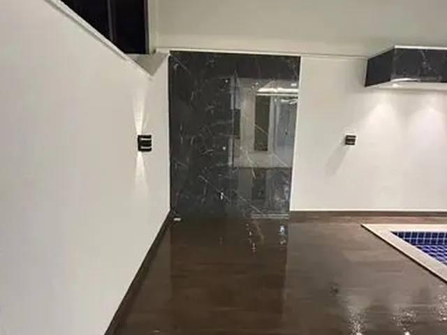 Imagem 12: Passaredo 4 Suítes, 3 com Closet e Varanda, Piscina com Prainha