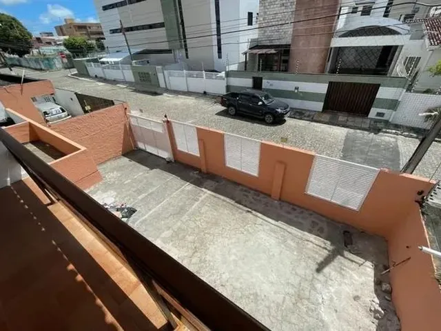 Imagem 2: Casa para Venda Tem 400 Metros Quadrados com 3 Quartos em Candelária - Natal - Rio Grande