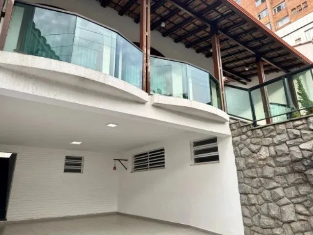 Imagem 2: Ótima Casa Toda Reformada