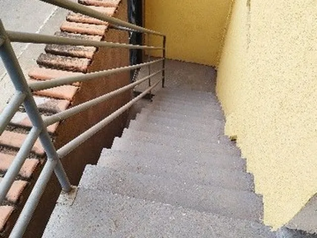 Imagem 2: Kitnet, Barracão no Bairro Goiá