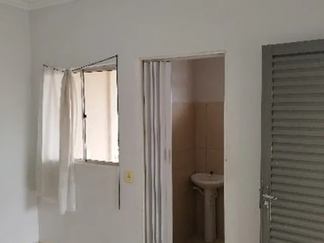 Imagem 7: Kitnet, Barracão no Bairro Goiá
