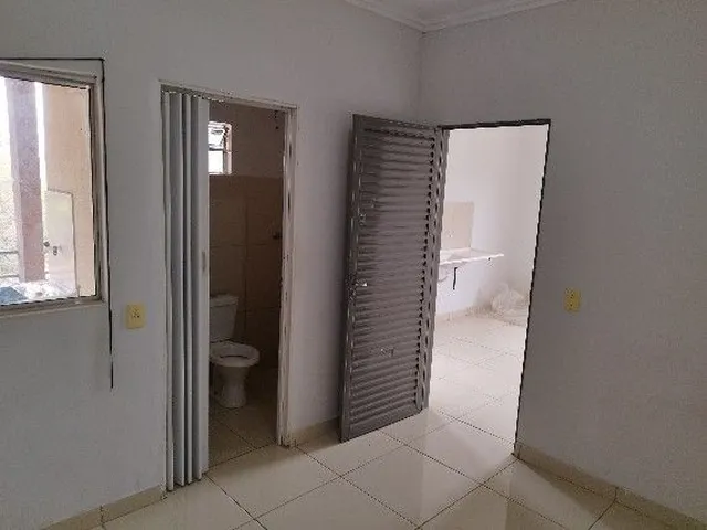 Imagem 8: Kitnet, Barracão no Bairro Goiá