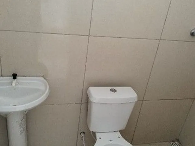 Imagem 9: Kitnet, Barracão no Bairro Goiá