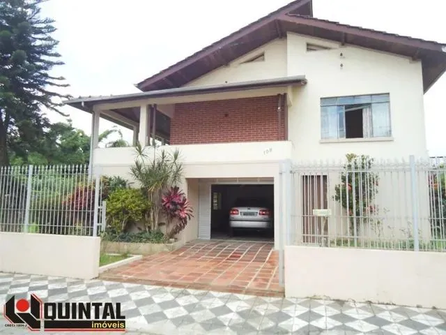 Imagem: Blumenau - Casa Padrão - Garcia