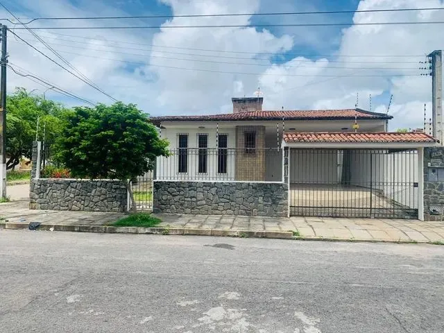 Imagem 2: Casa para Locação em Natal, Pitimbu, 3 Dormitórios, 3 Suítes, 4 Banheiros