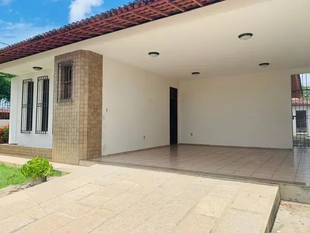Imagem 4: Casa para Locação em Natal, Pitimbu, 3 Dormitórios, 3 Suítes, 4 Banheiros