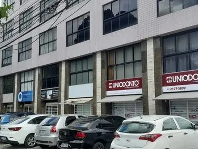 Imagem: Sala Comercial com 33 M2 na Rua Almirante
