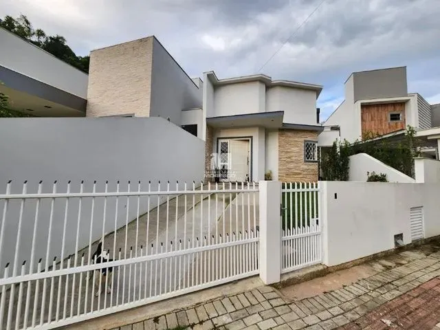 Imagem 2: More com Conforto Nessa Casa À Venda!