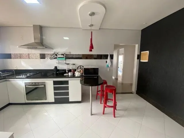Imagem: Estou Vendendo Minha Casa de 3 Quartos no