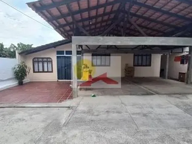 Imagem: O apartamento possui 3 Dormitórios, 1 Banheiro, 1 Vaga na