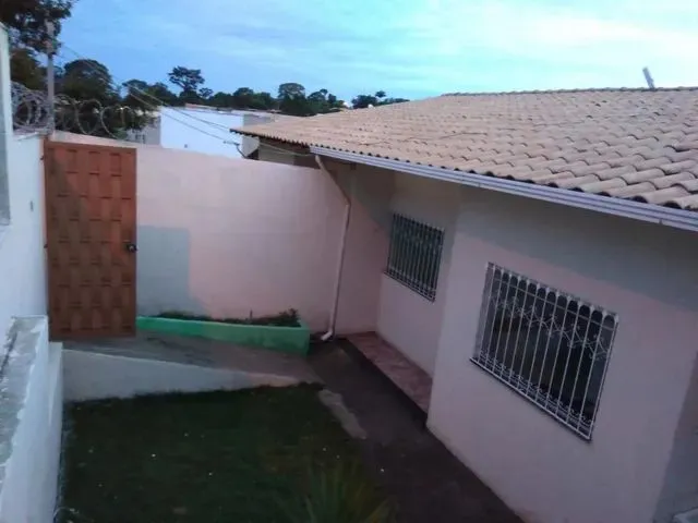 Imagem: Casa de 3 Quartos Esmeraldas Bairro Floresta