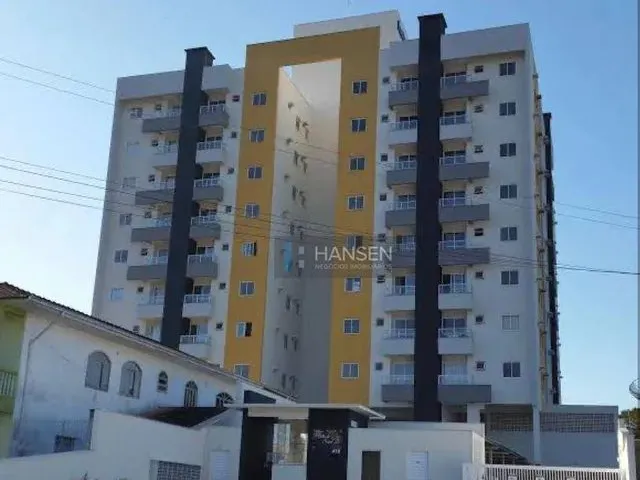 Imagem: O apartamento possui 2 Dormitórios, 1 Banheiro, 1 Vaga na