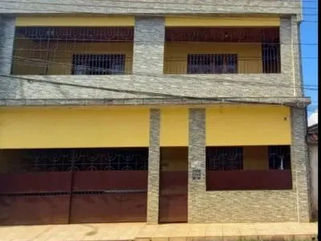 Imagem: Casa de Três (03) Pavimentos na Cidade