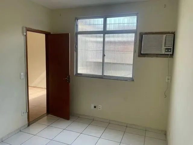 Imagem: O apartamento possui 1 Dormitório, 1 Banheiro, 1 Vaga na