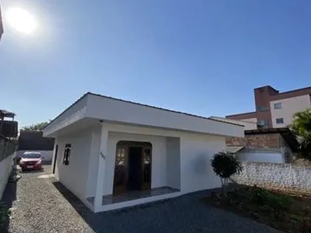 Imagem 1: Térrea para Aluguel Tem 80 Metros Quadrados com 3 Quartos em Aventureiro - Joinville - Sc