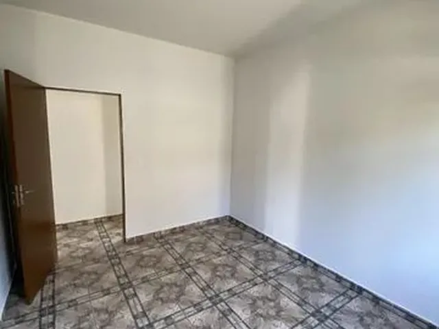 Imagem 10: Térrea para Aluguel Tem 80 Metros Quadrados com 3 Quartos em Aventureiro - Joinville - Sc