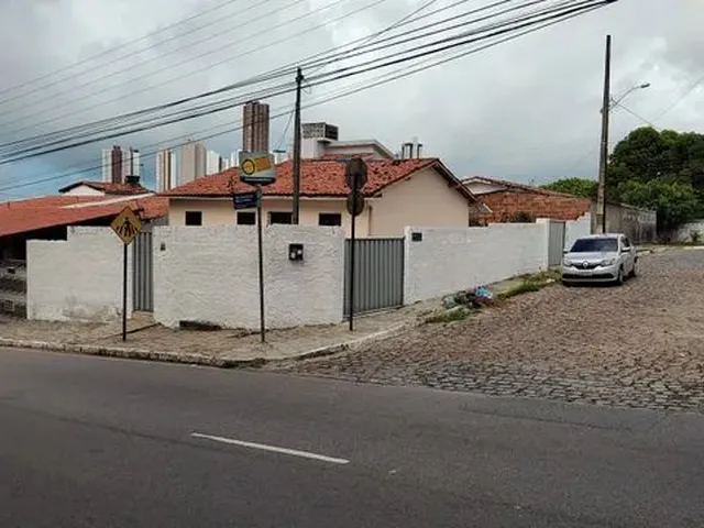 Imagem: Alugo Casa 3/4 - Castelo Branco - em Frente