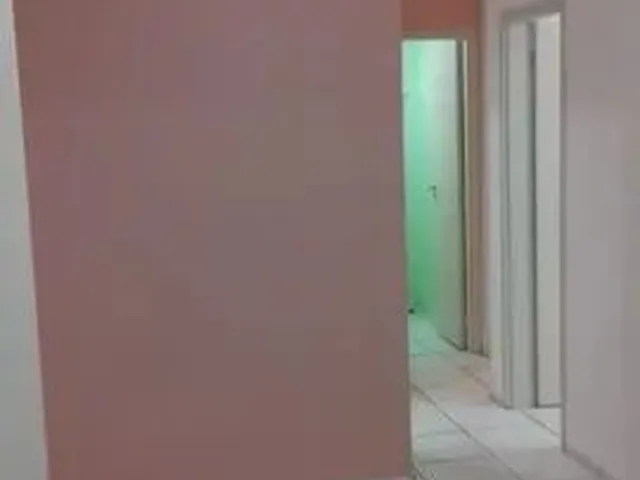 Imagem: O apartamento possui 2 Dormitórios, 1 Banheiro, 1 Vaga na