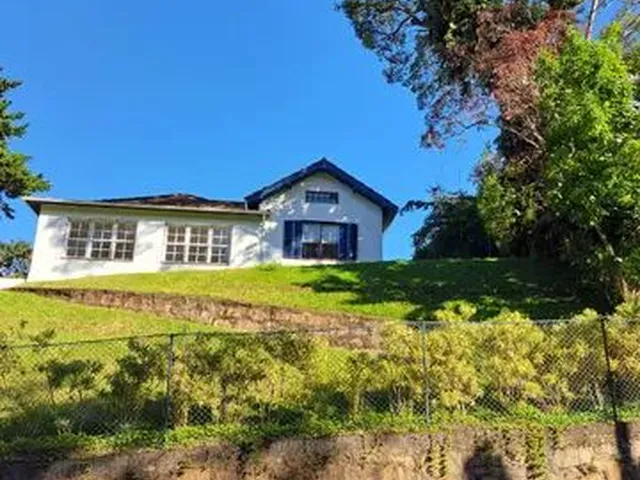 Imagem 2: Casa Ampla e Ensolarada no Centro de Petrópolis