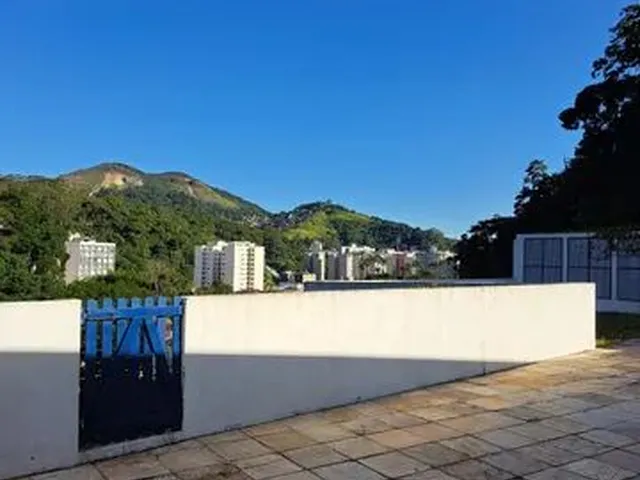 Imagem 3: Casa Ampla e Ensolarada no Centro de Petrópolis