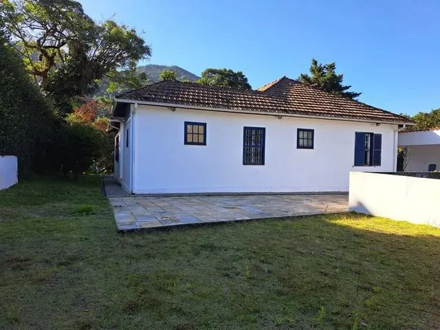 Imagem 7: Casa Ampla e Ensolarada no Centro de Petrópolis