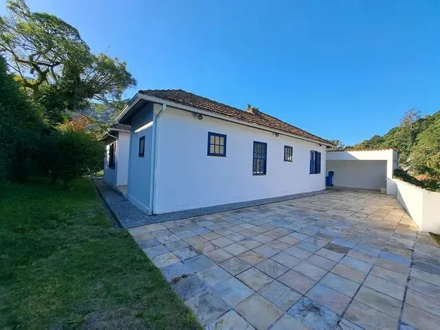 Imagem 10: Casa Ampla e Ensolarada no Centro de Petrópolis