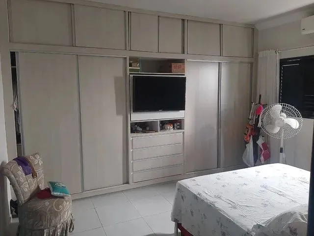 Imagem 3: Casa nos Bancários com 4 Quartos Sendo 2 Suítes