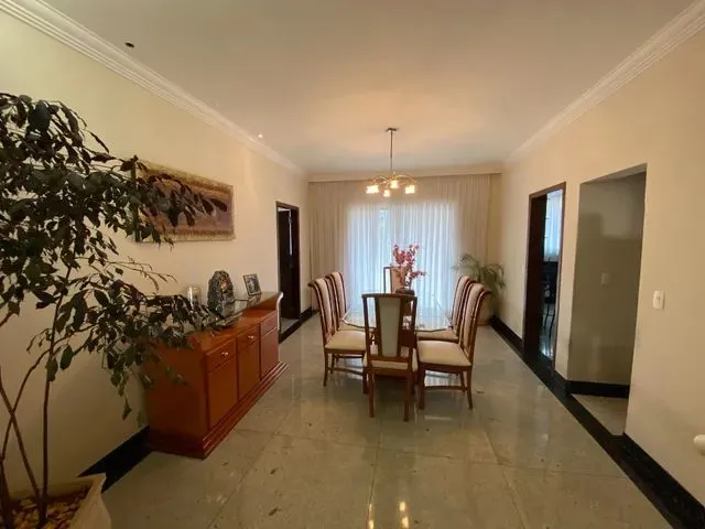 Imagem 6: Casa com 5 Dormitórios À Venda em Contagem