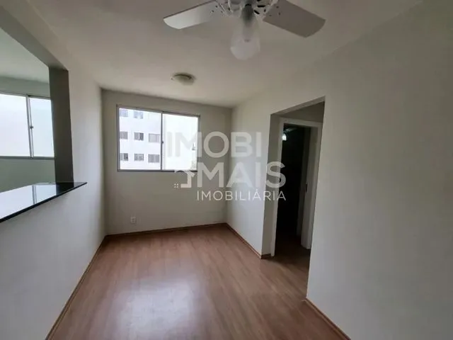 Imagem: O apartamento possui 2 Dormitórios, 1 Banheiro, 1 Vaga na