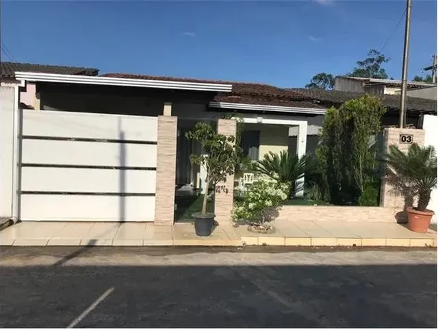 Imagem: Casa com 3 Dormitórios À Venda por R$
