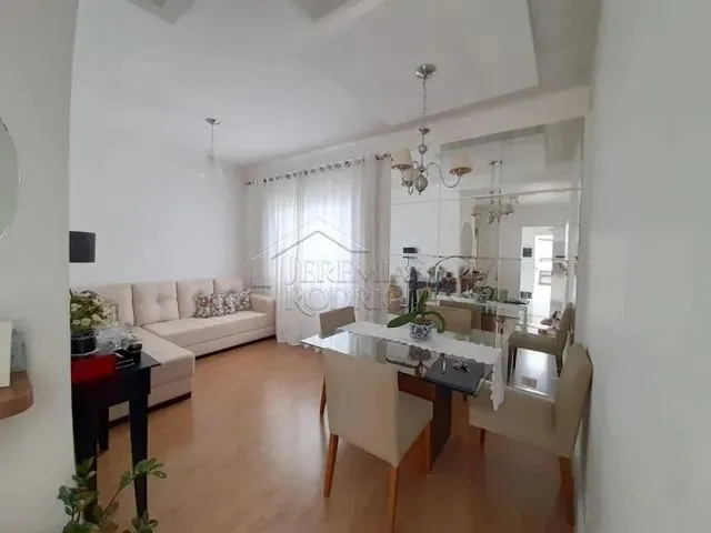 Imagem: Taubaté - Casa de Condomínio - Piracangaguá