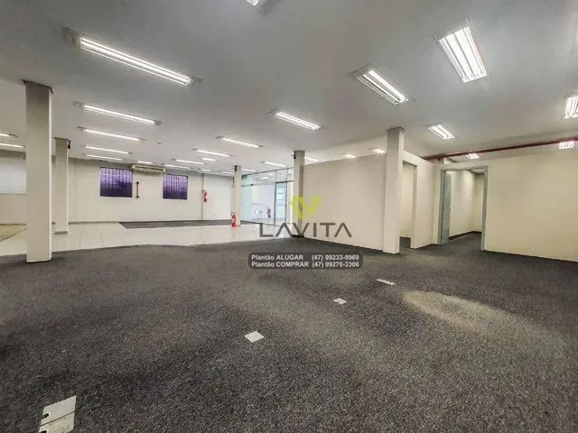 Imagem: Ampla Loja Comercial em Ponto Estratégico