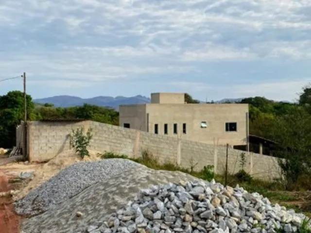 Imagem: Casa com 5 Quartos Sendo 3 Suítes, Terreno