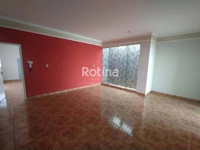 Imagem: Casa para Aluguel, 3 Quartos, 1 Suíte