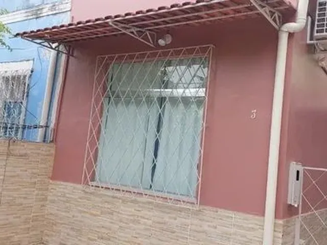 Imagem: Alugo Linda Casa no Centro com 3 Quartos