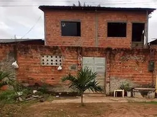 Imagem: A casa possui 4 Dormitórios, 1 Banheiro, Imóvel novo e