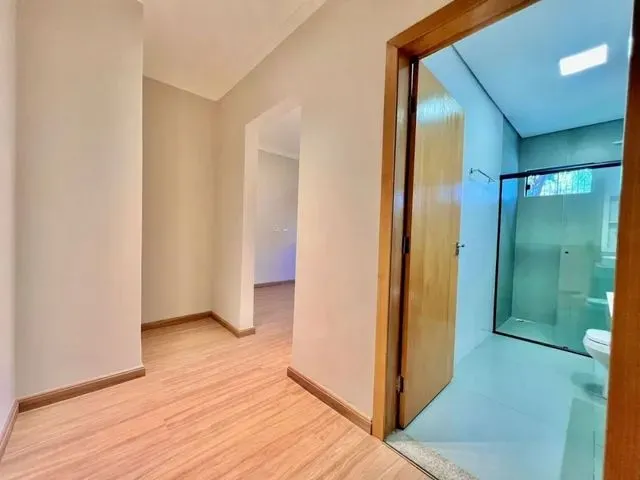 Imagem 12: Casa com 1 Suíte com Closet e 2 Dormitórios À Venda, 128 M² Construção e 183 M2