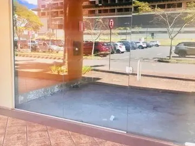 Imagem: Loja Térrea para Aluguel em Alphaville