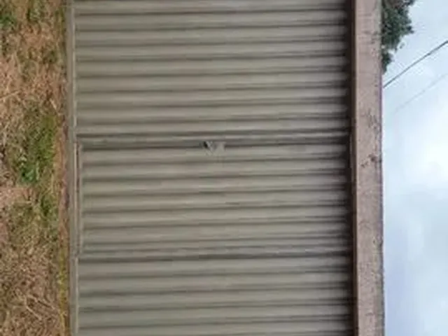 Imagem: Casa com Dois Terrenos Excelente Localização