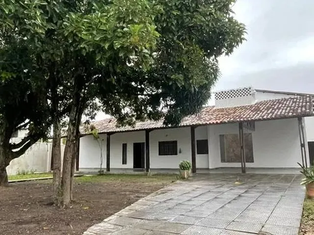 Imagem: Casa Térrea em Cond. Fechado, 4 Quartos
