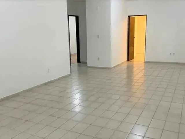 Imagem 5: Casa Térrea em Cond. Fechado, 4 Quartos