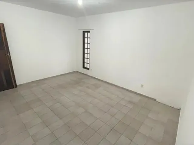 Imagem 10: Casa Térrea em Cond. Fechado, 4 Quartos