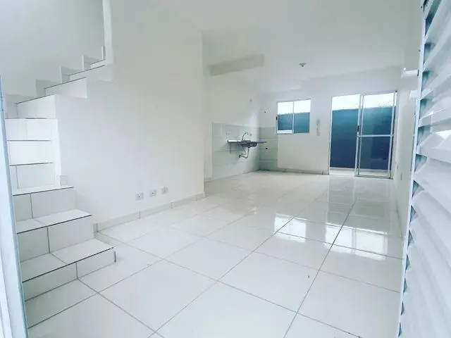 Imagem: Casa Aluguel Sobrado 54 M2, com 2 Quartos