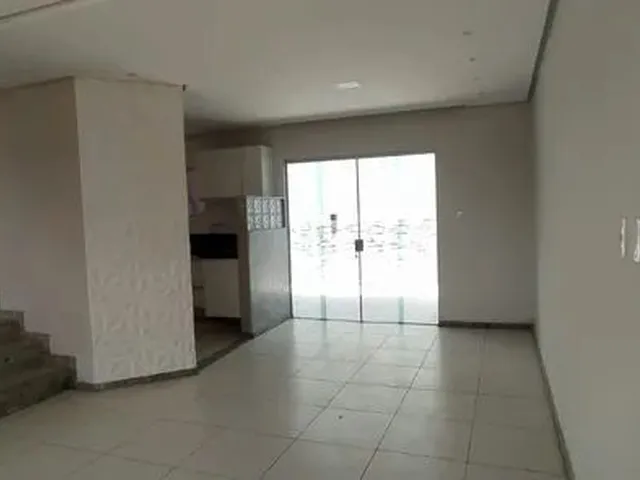 Imagem 3: Alugo Casa Tipo Duplex com 3 Quartos Sendo 1 Suíte no Bairro Muchila 1 - Feira de Santana