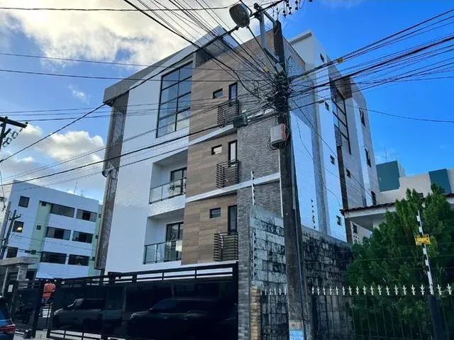 Imagem: O apartamento possui 3 Dormitórios, 1 Suíte, 3 Banheiros,