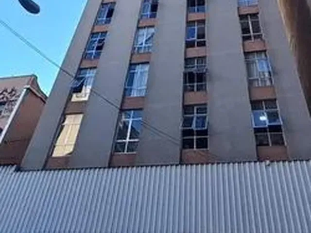 Imagem 1: Apartamento para Aluguel Tem 61 M² com 2 Quartos em Centro - Curitiba - Pr