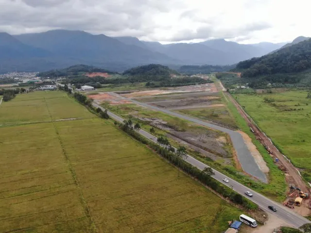 Imagem: Lotes Industriais de 1000 a 1300 M² Localizado