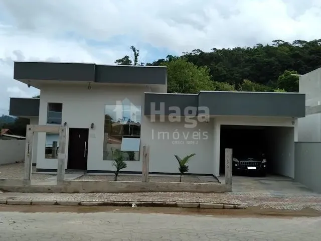 Imagem: Casa À Venda no Bairro Centro em Guabiruba/Sc