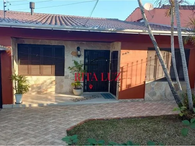 Imagem: Porto Alegre - Casa Padrão - Parque santa