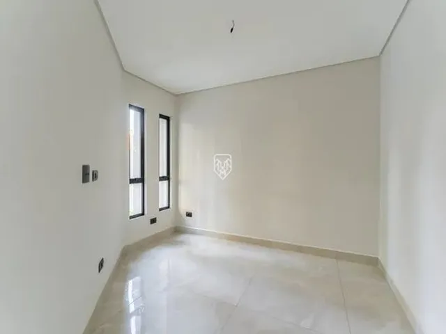 Imagem 12: Casa em Condomínio Fechado, 04 Suítes, Hidromassagem, Uberaba, Curitba